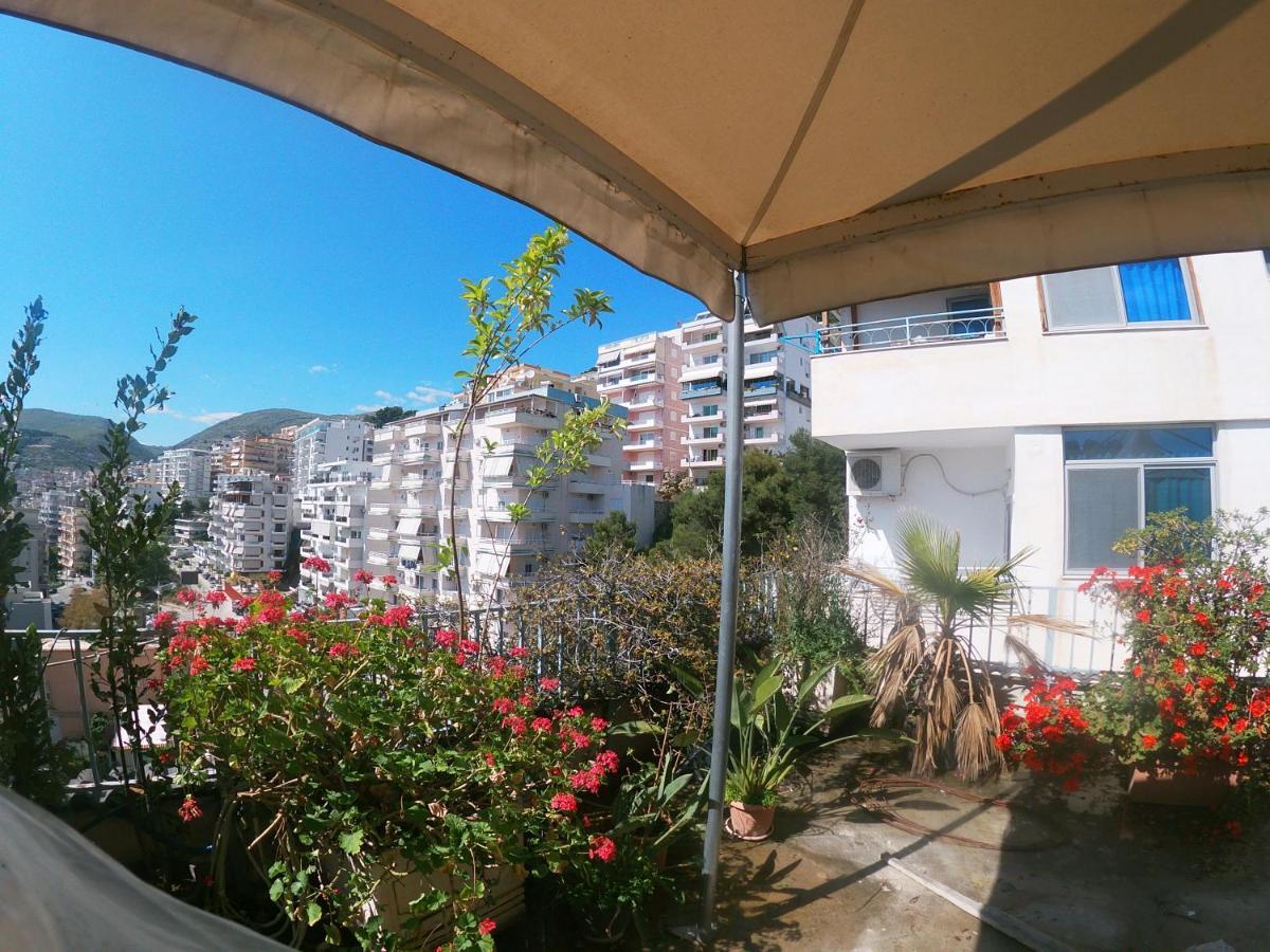 Honey Apartments Near Promenade Sarandë Exterior foto